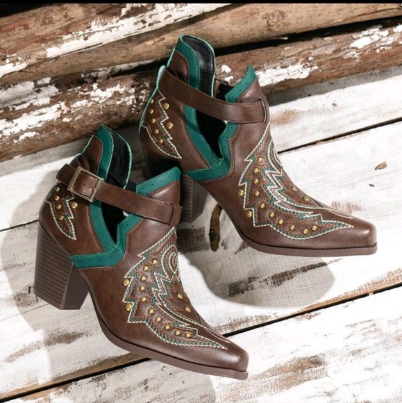 NEW WOMENS PUNK EMBROIDERED WESTERN ANKLE BOOTS - Picture 2 of 4